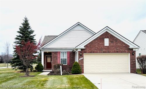 9355 Sand Hill Drive, Grand Blanc Twp, MI, 48439 | Card Image