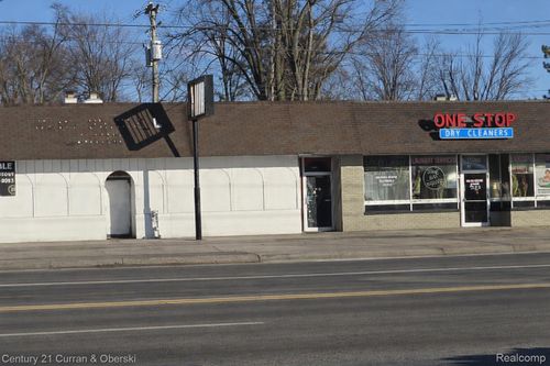 15282 Middlebelt Rd, Livonia, MI, 48154-4035 | Card Image