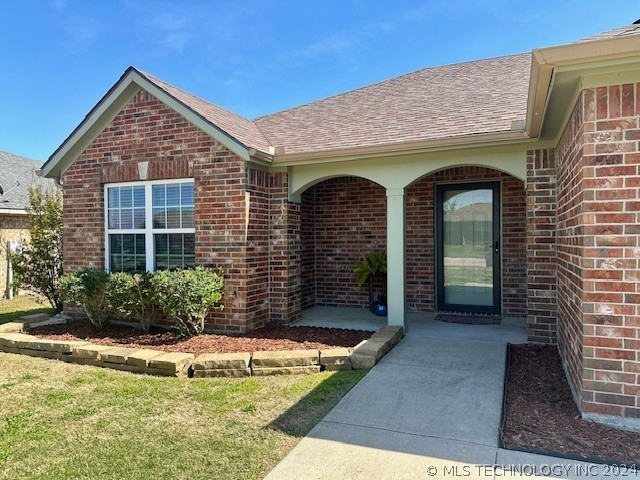 Lake Shore Dr, Ardmore, OK 73401