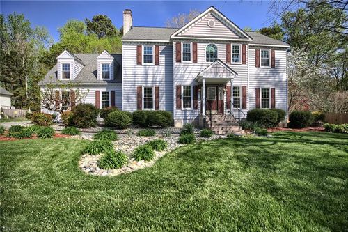 111 Manassas Loop, Yorktown, VA, 23693-2738 | Card Image
