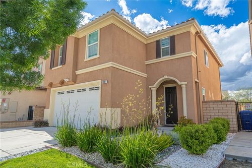 19811 Melissa, Saugus, CA, 91350 | Card Image