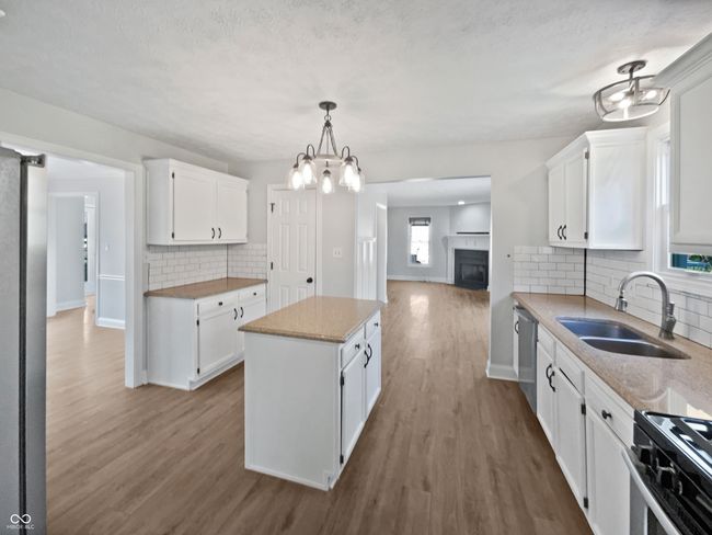 2080 Norwich Pl, House other with 4 bedrooms, 3 bathrooms and null parking in Martinsville IN | Image 15