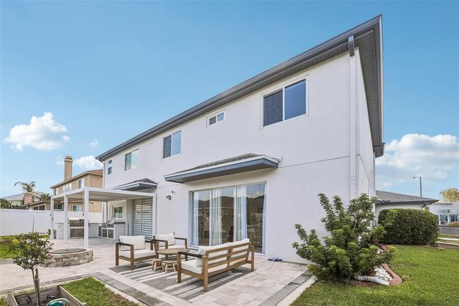 Outdoor Patio - Fenced Backyard | Image 47