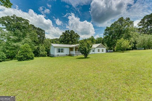 5864 Highway 301, TRENTON, GA, 30752-5374 | Card Image