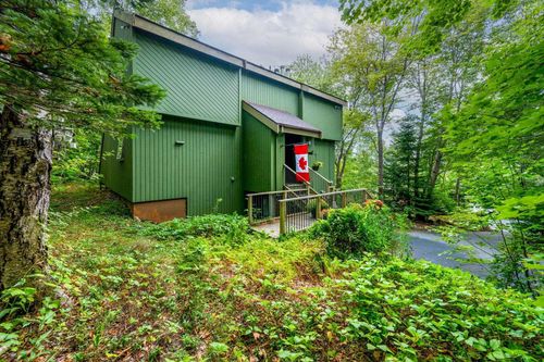 11 Brant St, Hubley, NS, B3Z4L6 | Card Image
