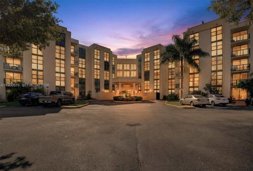 531-2075 Sw 122nd Ave, Miami, FL, 33175-7394 | Card Image