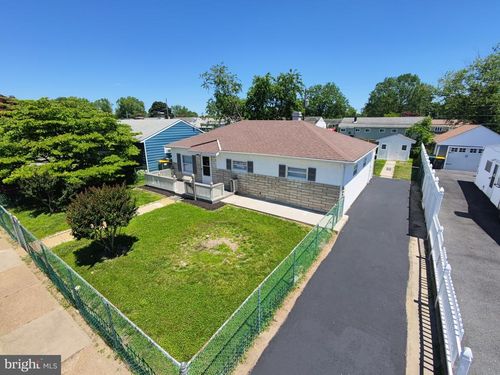 147 Halcyon Dr, NEW CASTLE, DE, 19720-1240 | Card Image