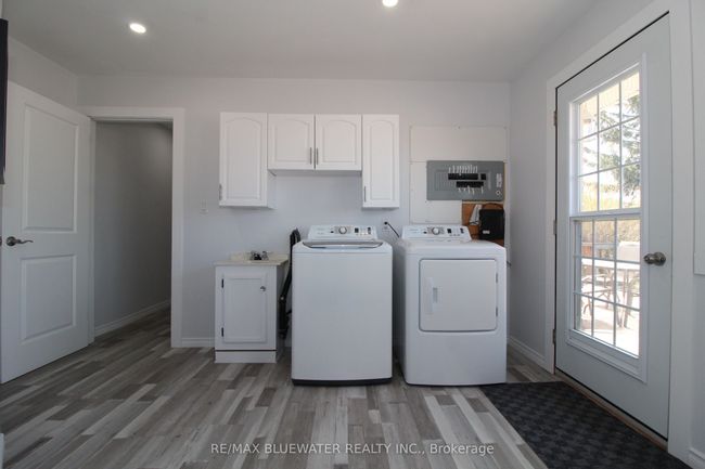 45 John St N, House other with 3 bedrooms, 2 bathrooms and 4 parking in Zurich ON | Image 30