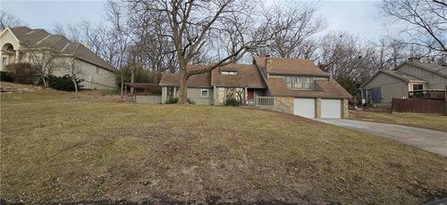 16015 Meadow Ln, Stilwell, KS, 66085-9285 | Card Image