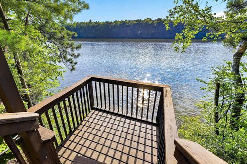 6 Elm Trl, Wisconsin Dells, WI, 53965-8847 | Card Image