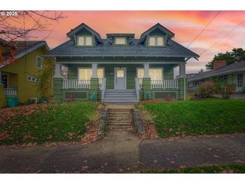 3015 Se Gladstone St, Portland, OR, 97202-3553 | Card Image