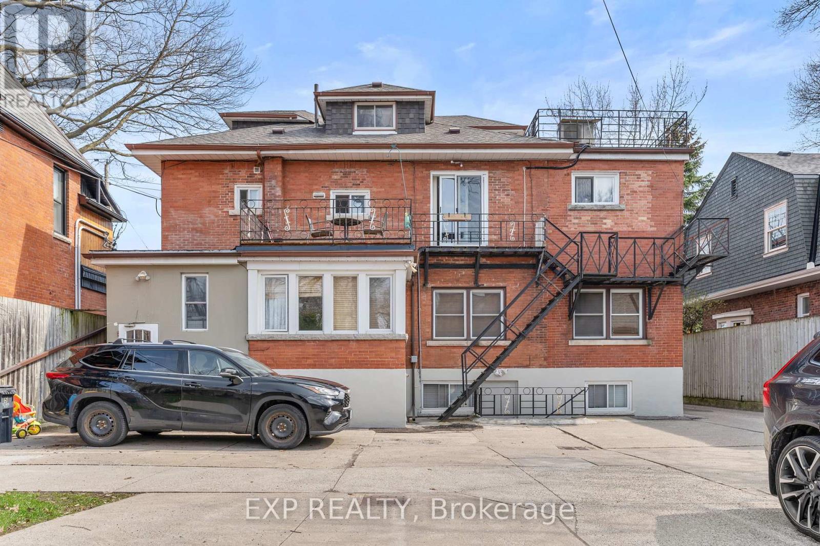 Residential Income in Toronto (Junction Area) 4