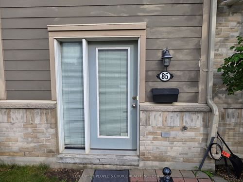 85-60 Fairwood Cir, Brampton, ON, L6R0Y6 | Card Image
