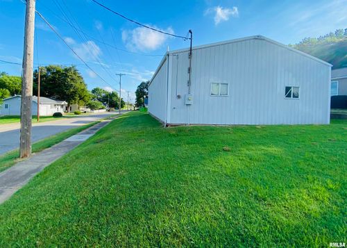 1100 E Sloan St, Harrisburg, IL, 62946-2715 | Card Image