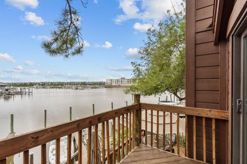 659 Davis Rd, League City, TX, 77573-2818 | Card Image
