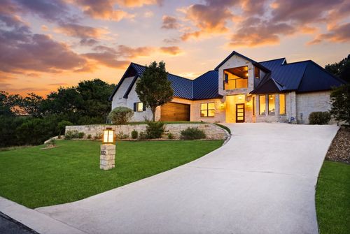 302 Left Ln, Horseshoe Bay, TX, 78657-5649 | Card Image