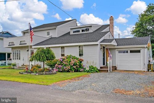 110 Dollmore Ave, WARETOWN, NJ, 08758-2330 | Card Image