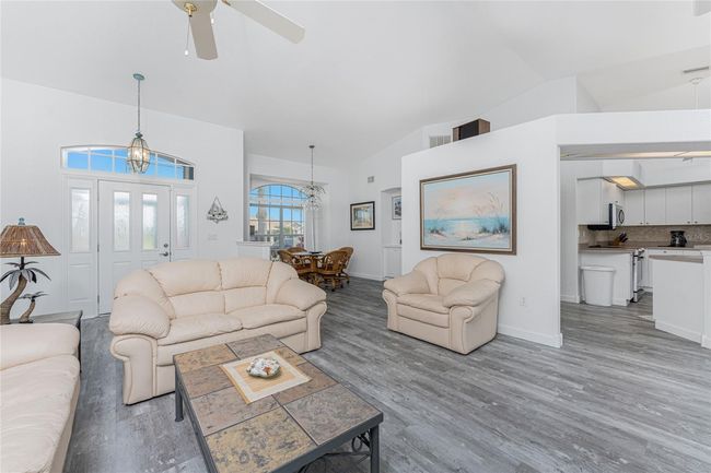 Main living area is all very open | Image 5