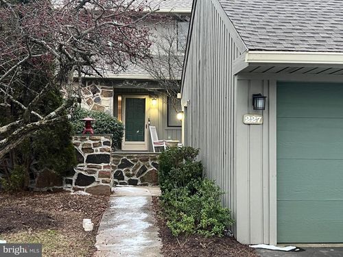 227 Yellow Springs Ct, YARDLEY, PA, 19067-5731 | Card Image