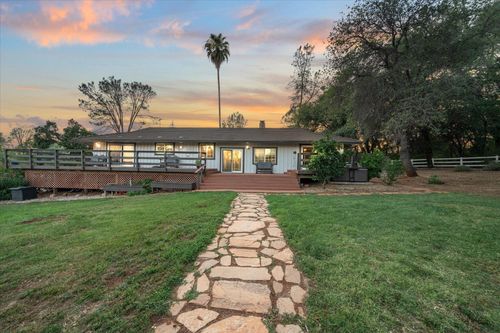 19396 Natalie Way, Redding, CA, 96003-7737 | Card Image