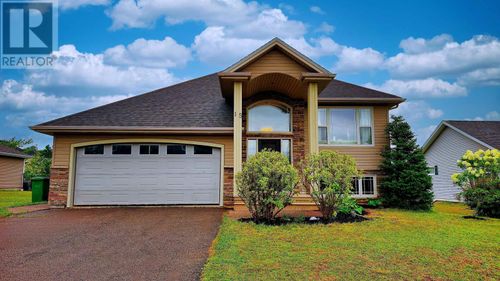 15 Larkspur St, Stratford, PE, C1B0H4 | Card Image