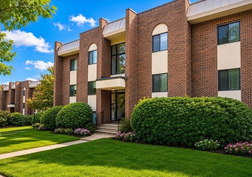 1-43 Angleside Rd, Waltham, MA, 02453-2614 | Card Image