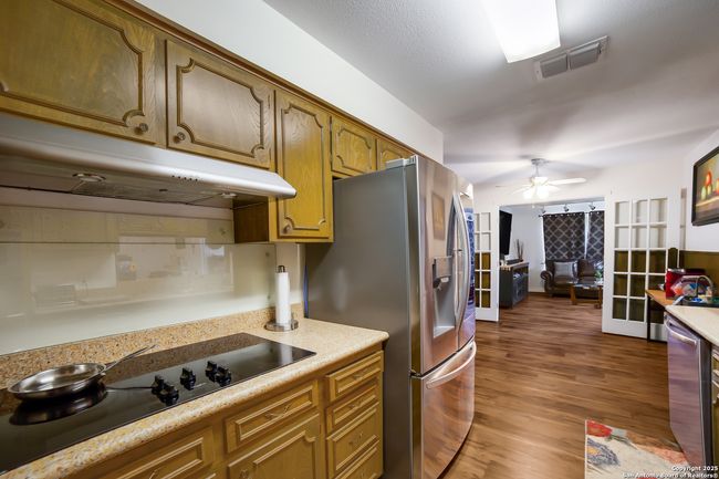 713 Fawndale Ln, House other with 3 bedrooms, 3 bathrooms and null parking in Windcrest TX | Image 15
