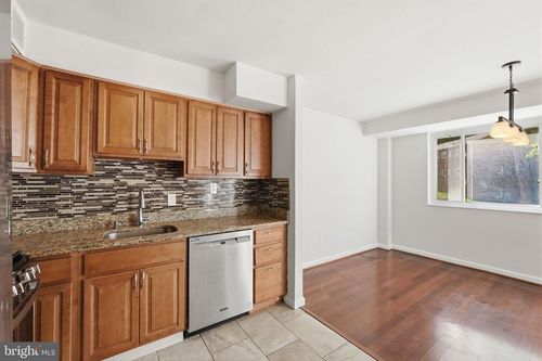 101-95 E Wayne Ave, SILVER SPRING, MD, 20901-4269 | Card Image