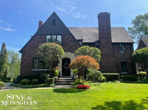 780 Trombley Rd, Grosse Pointe Park, MI, 48230-1879 | Card Image