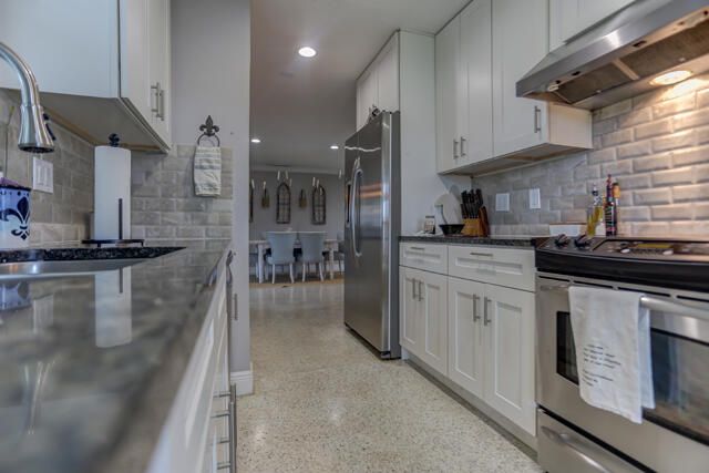Residential in Lake Park 5