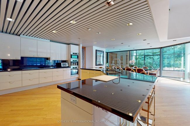 30 High Point Rd, House other with 8 bedrooms, 13 bathrooms and 35 parking in North York ON | Image 11