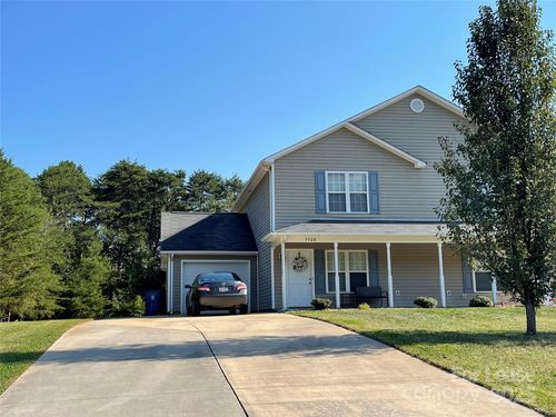 7728 Keistlers Store Rd, Sherrills Ford, NC, 28673-9209 | Card Image