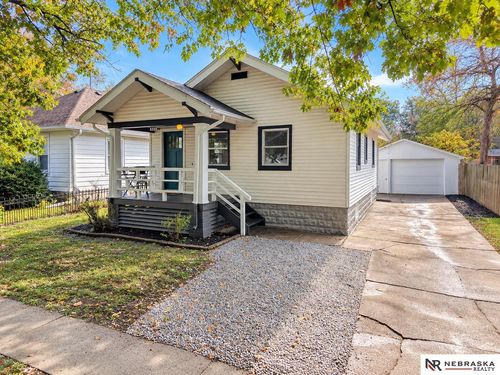 6333 Logan Ave, Lincoln, NE, 68507-1339 | Card Image