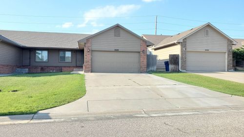 8488 E Granite Ct, Bel Aire, KS, 67226-1703 | Card Image