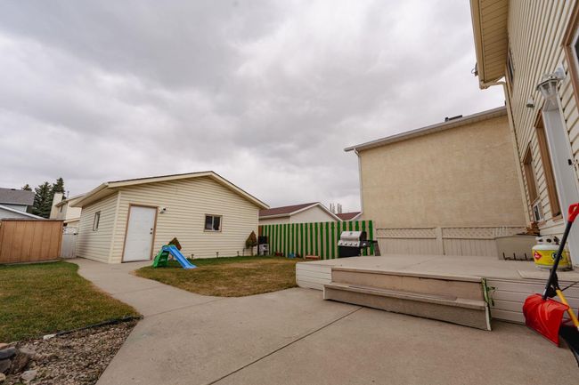 24 Laguna Close Ne, House other with 4 bedrooms, 3 bathrooms and 2 parking in Calgary AB | Image 26