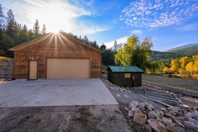 21029 Chisholm Trail Rd, House other with 3 bedrooms, 2 bathrooms and null parking in Huson MT | Image 12