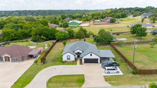 1305 E Apache Trl, Granbury, TX, 76048-6334 | Card Image