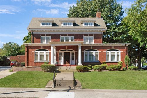2104 Myrtle St, Erie, PA, 16502-2640 | Card Image