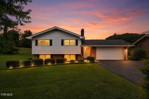 23261 Edgewood Drive, Bristol, VA, 24202 | Card Image