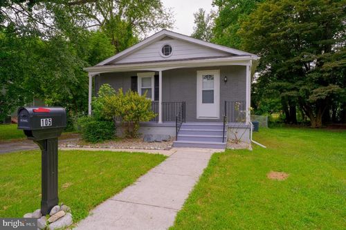 105 Castle Heights Ave, PENNSVILLE, NJ, 08070-2203 | Card Image