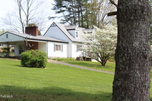 175 Fincastle Heights Rd, Jonesville, VA, 24263-8149 | Card Image