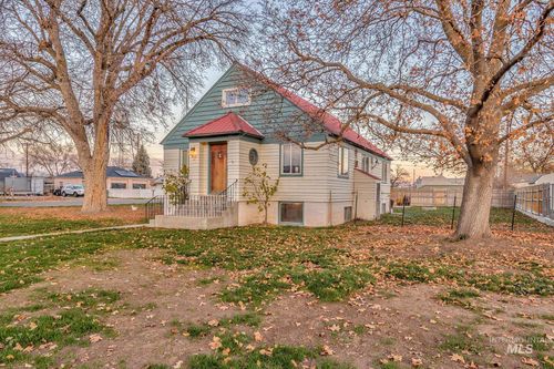 612 Sw 3rd St, Ontario, OR, 97914-3503 | Card Image