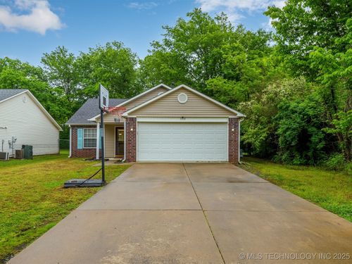 509 Downing Ave, Dewey, OK, 74029-2023 | Card Image