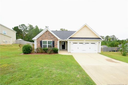 431 New Castle Ln, Spring Lake, NC, 28390-6013 | Card Image
