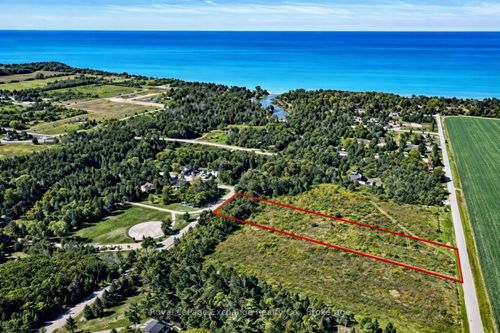 62 North St, Goderich, ON, N7A3X9 | Card Image
