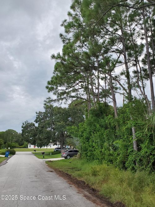 415 Caribbean St Se, Palm Bay, FL, 32909 | Card Image