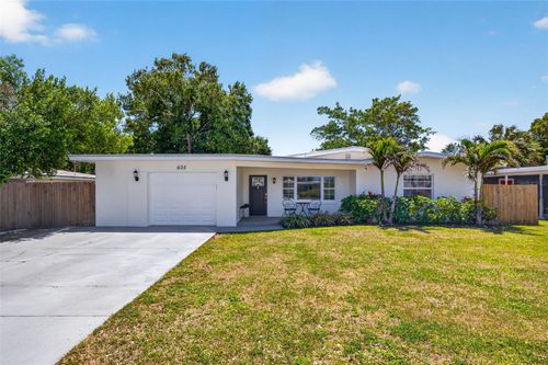 605 Mehlenbacher Rd, BELLEAIR BLUFFS, FL, 33770-2128 | Card Image