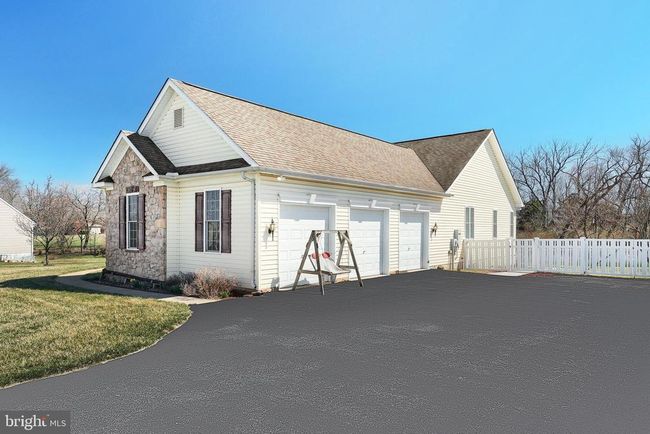 1718 Fountain Rock Dr, House other with 4 bedrooms, 3 bathrooms and null parking in DOVER PA | Image 36