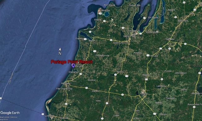 39 - 8535 Portage Point Dr, Condo with 2 bedrooms, 1 bathrooms and null parking in Onekama MI | Image 38