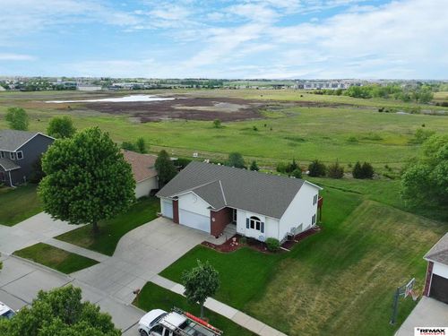3330 Prairieview Drive, Lincoln, NE, 68504 | Card Image